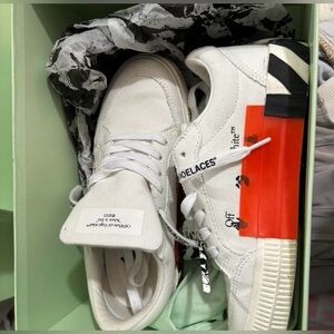 Off-White Wmns Vulc Sneaker 'White Pink' 2022